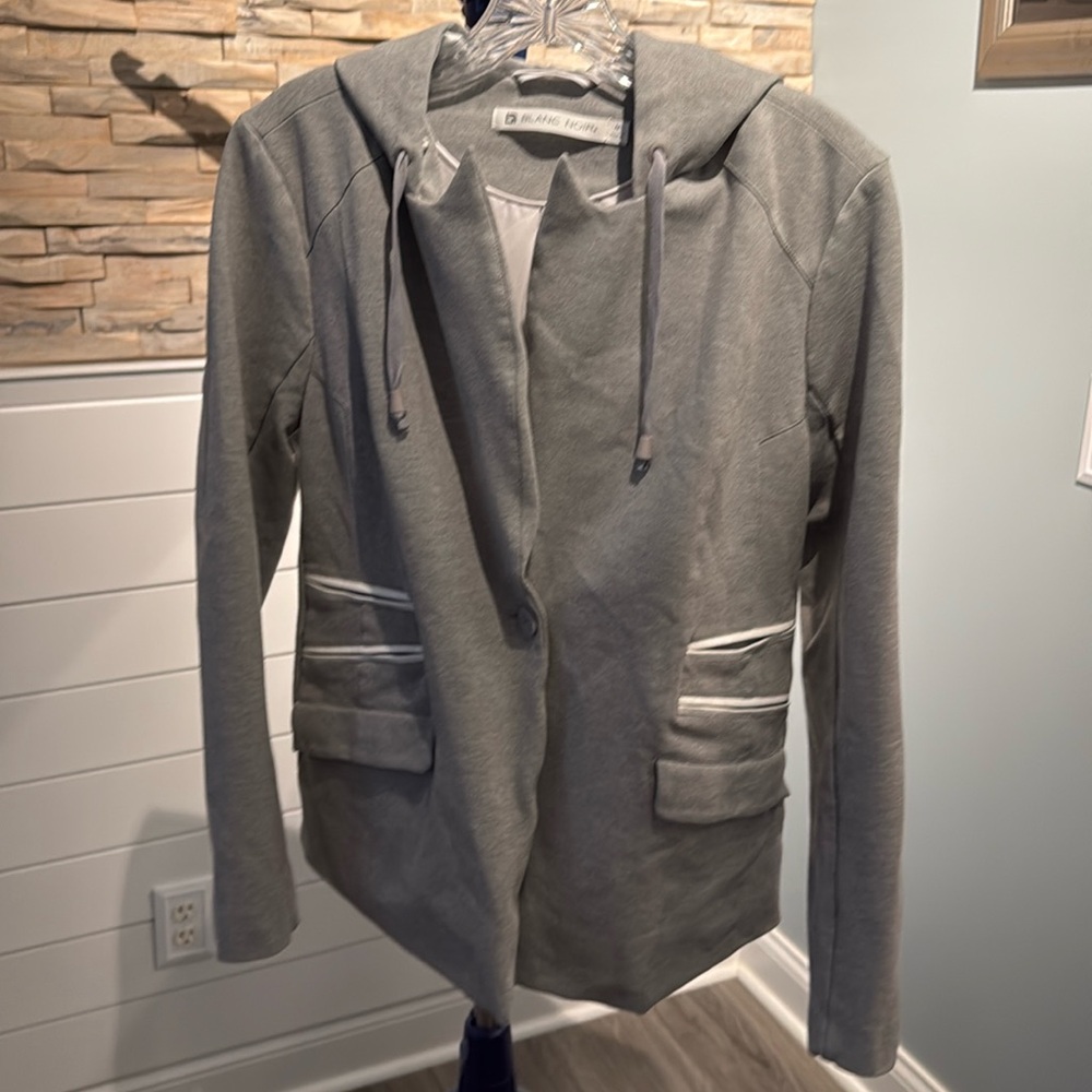 Blanc Noir Hooded Blazer - Gayatri. Size Medium.